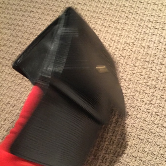 AUTHENTIC LOUIS VUITTON MANS WALLET IN GOOD PRE-LOVED CONDITION. SEE PICTURES. - Picture 14 of 15